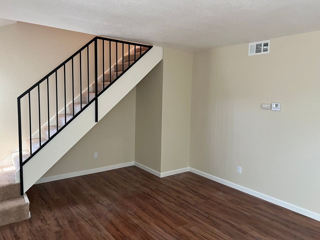 2603 Carlton Ln - Photo 5 of 24