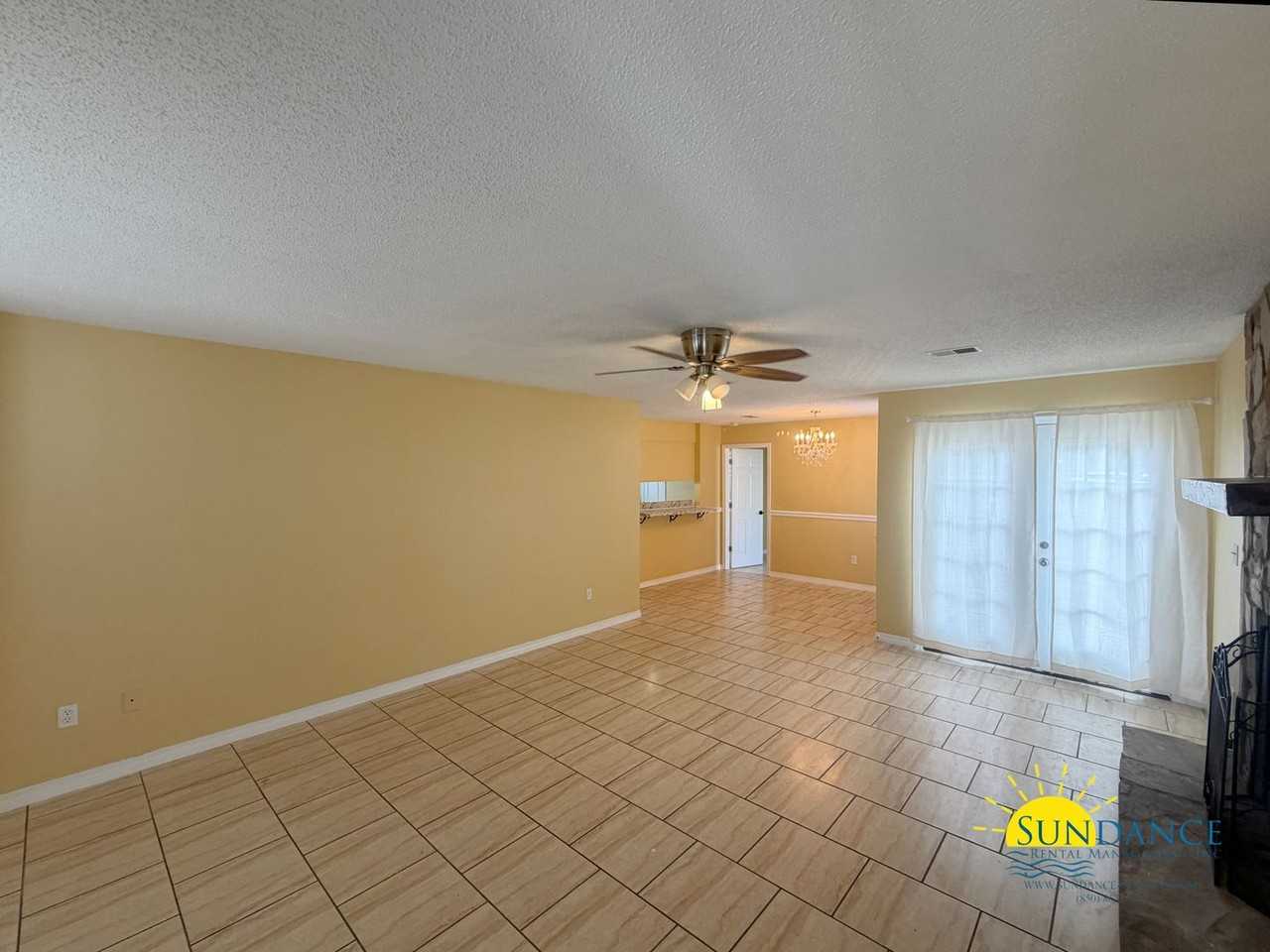 134 Midland Ct - Photo 3 of 15