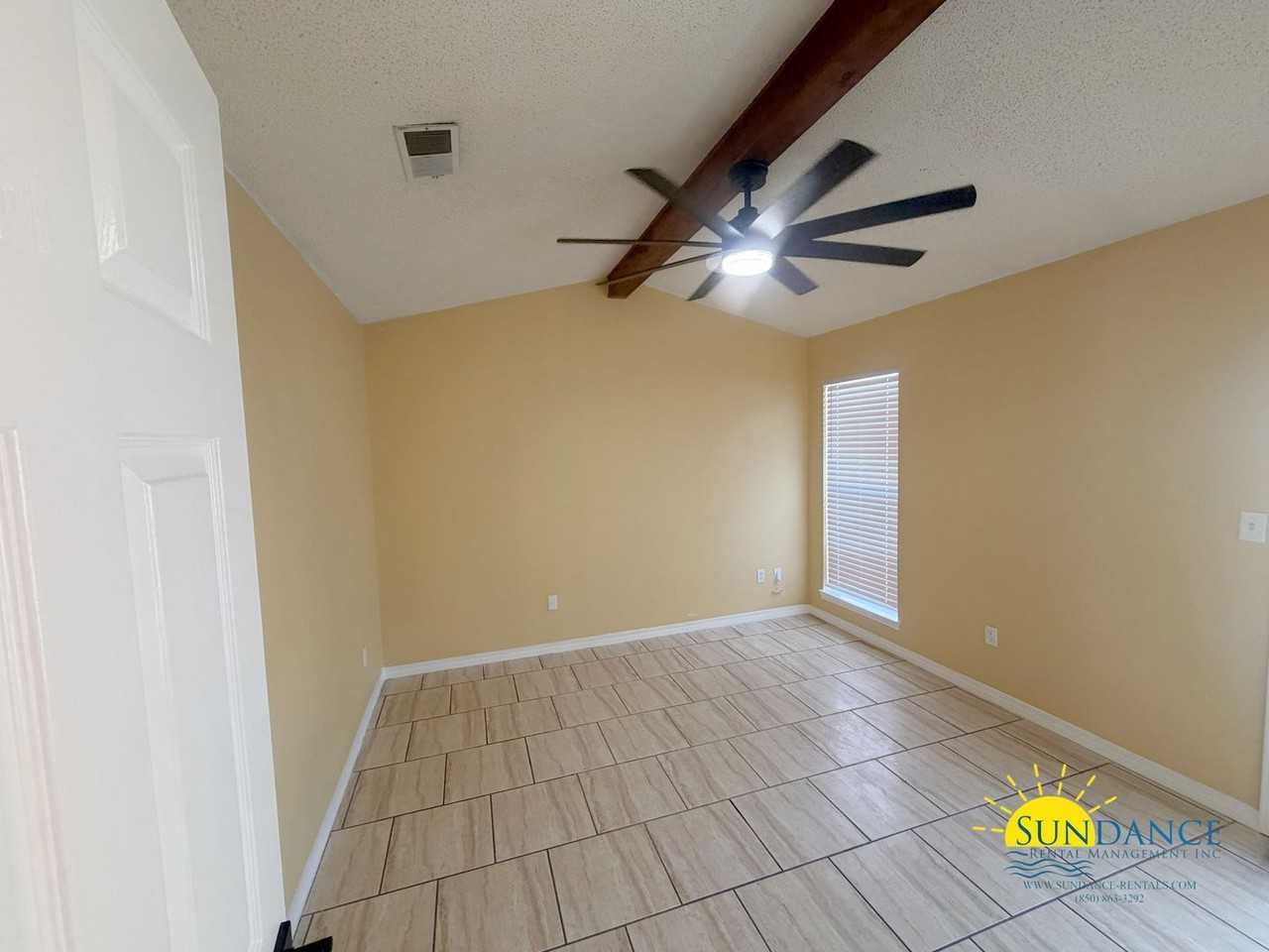 134 Midland Ct - Photo 6 of 15