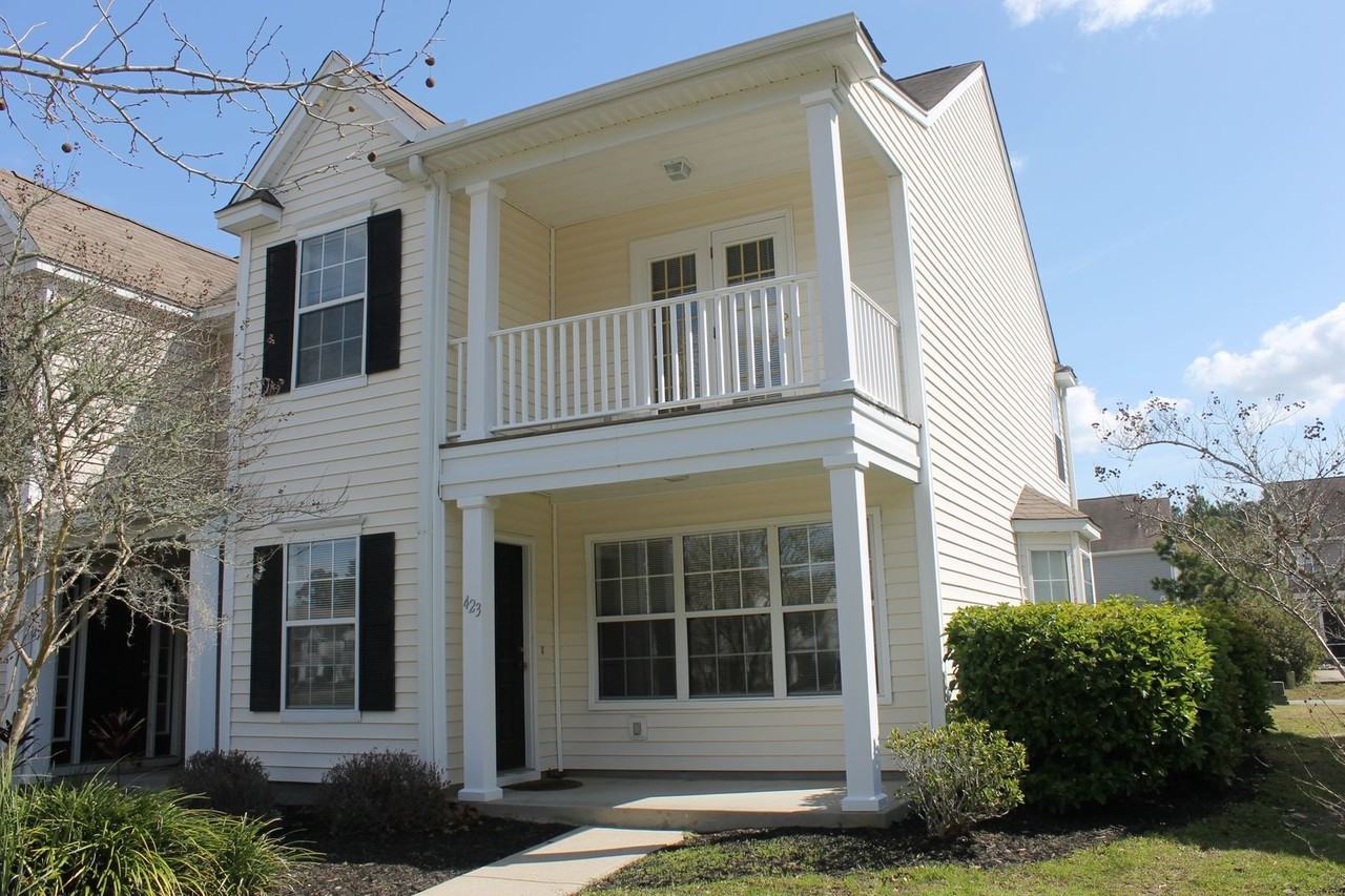 423 Lake Park Way - Photo 2 of 25