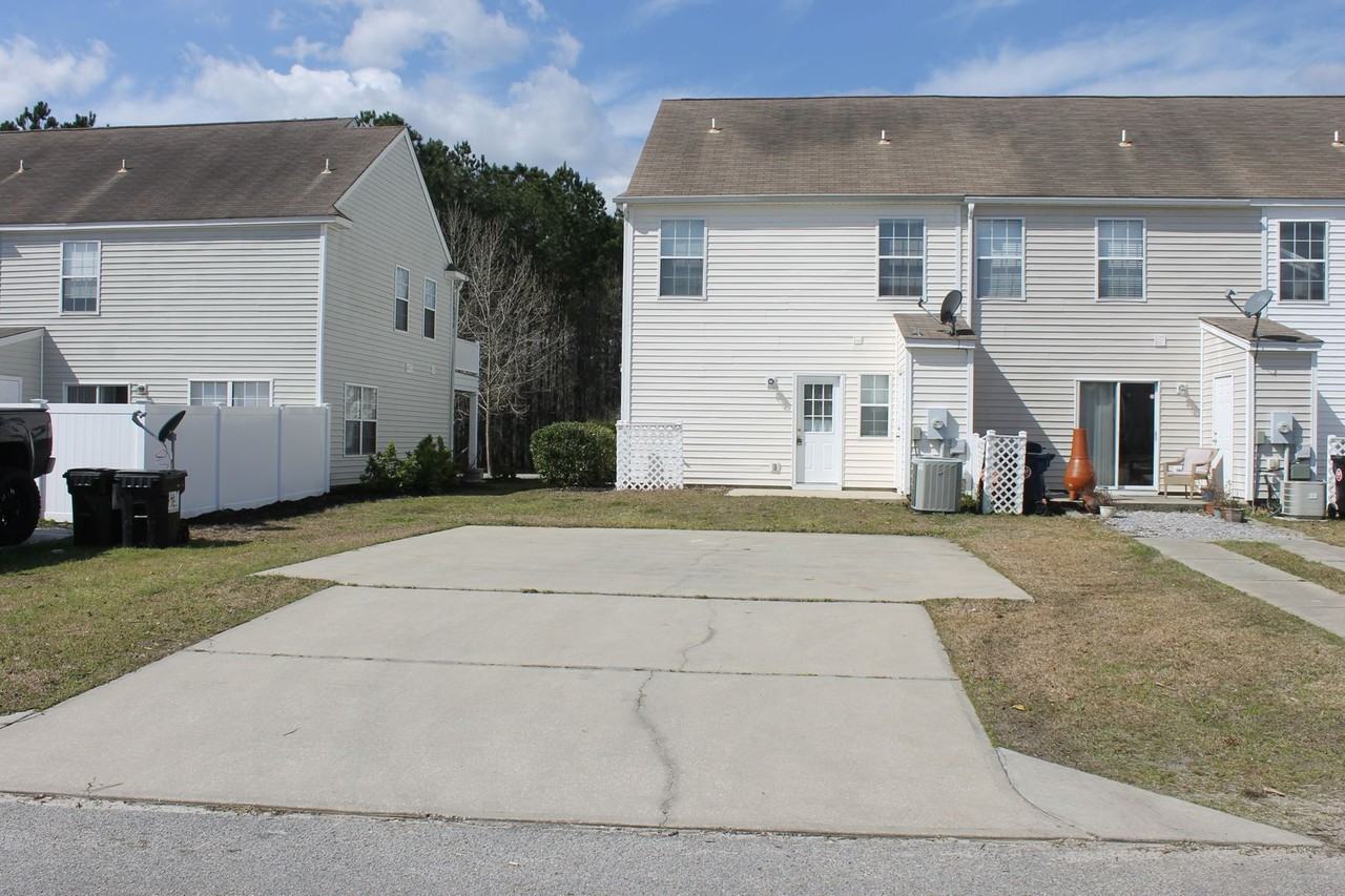 423 Lake Park Way - Photo 4 of 25