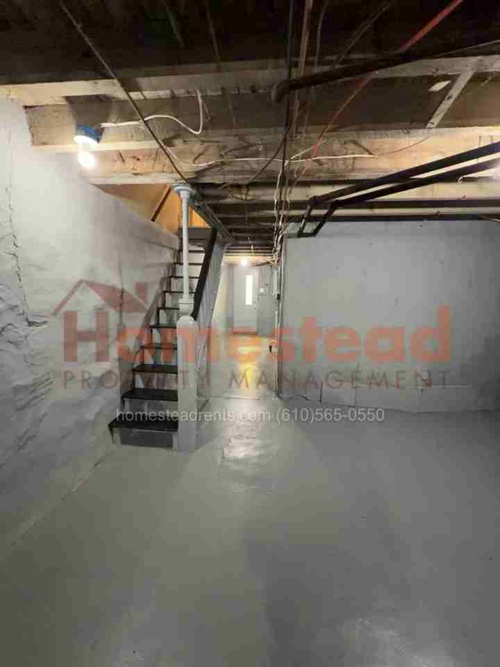 206 N 6th St - Photo 3 of 24