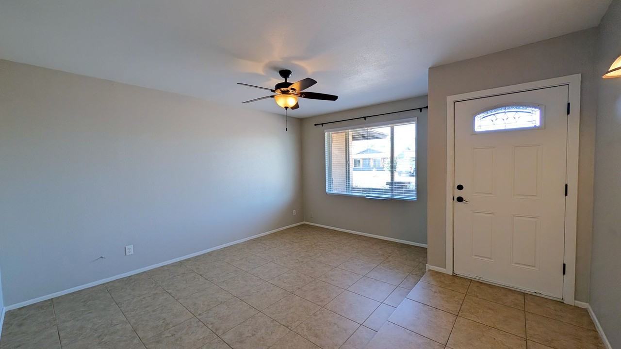 2431 W Plata Ave - Photo 5 of 44
