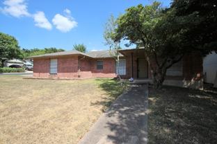 7017 Crosswood Dr - Photo 1 of 1