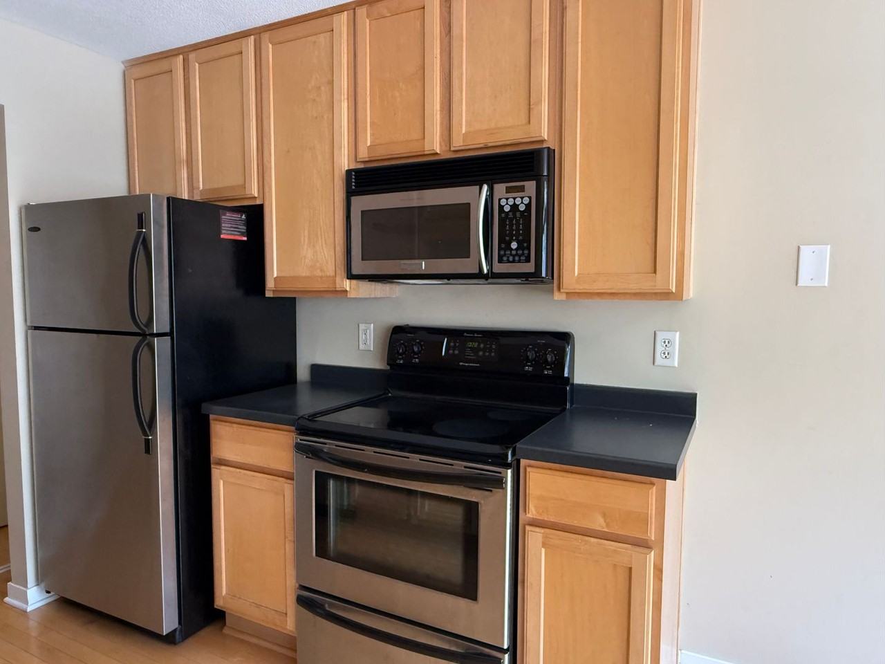1770 Bryant Ave S #217 - Photo 7 of 30