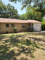 304 E Ellen Ave - Photo 1 of 1