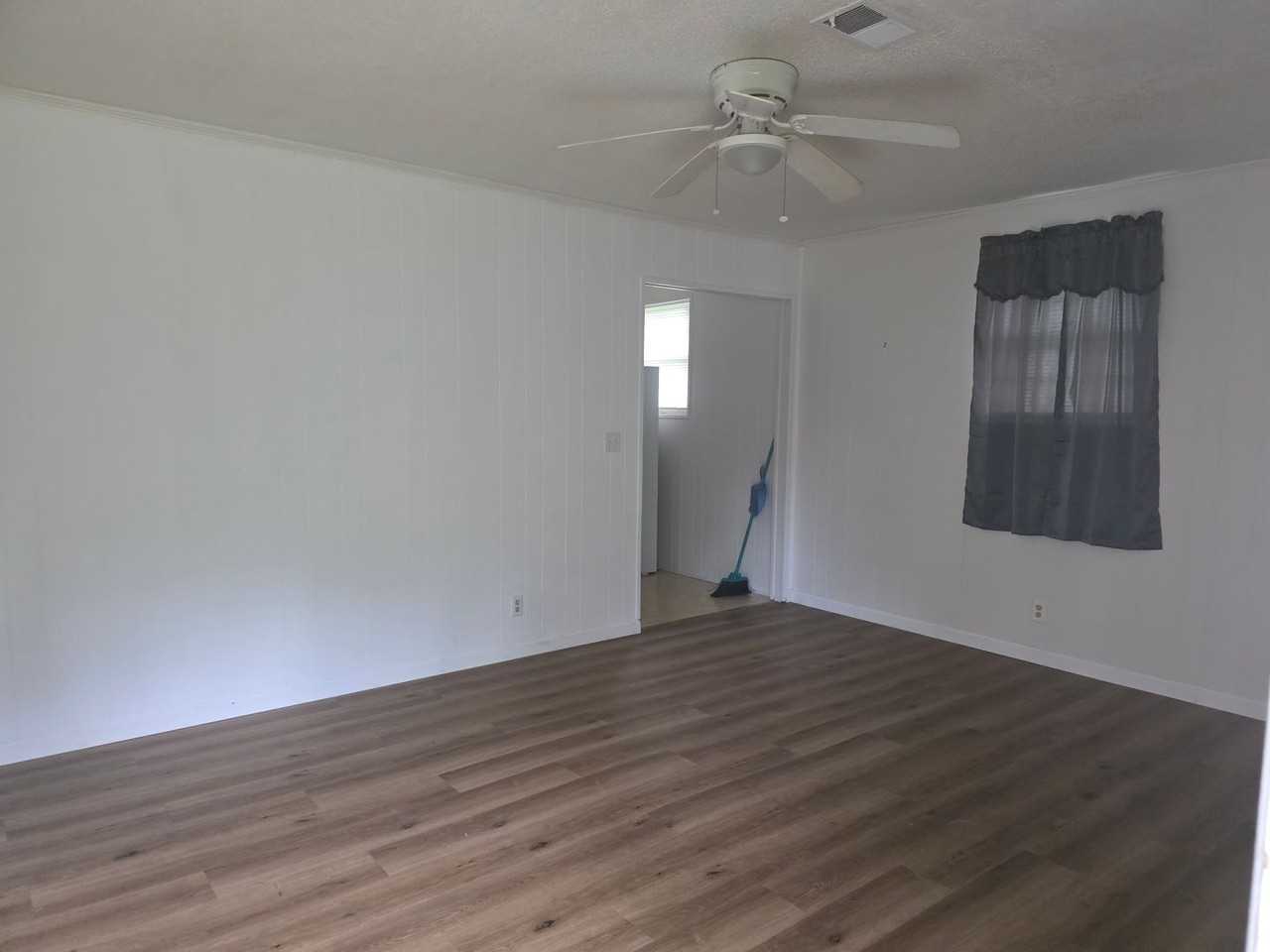 440 Cattle Creek Rd - Photo 2 of 7