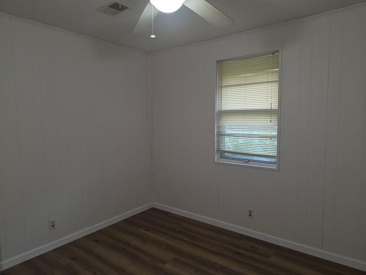 440 Cattle Creek Rd - Photo 4 of 7