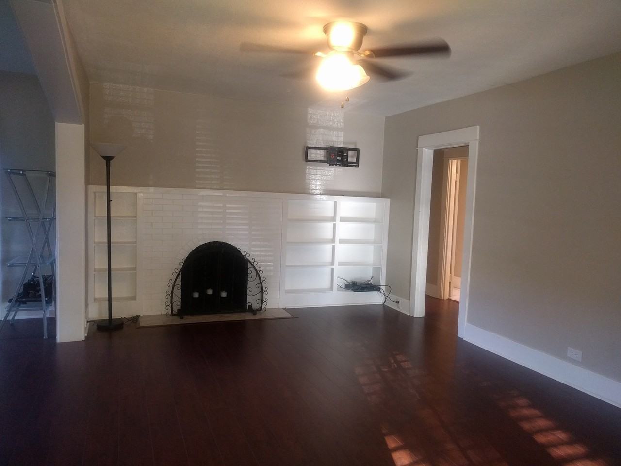 537 Auburn St - Photo 5 of 19