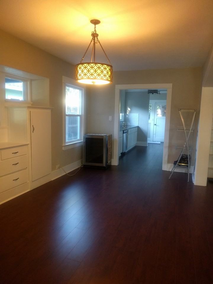 537 Auburn St - Photo 7 of 19