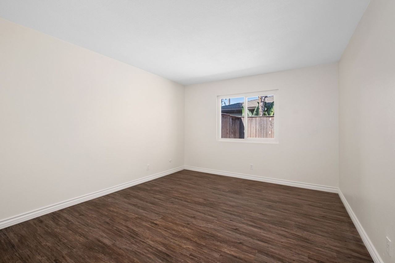 1881 Mitchell Ave - Photo 4 of 7
