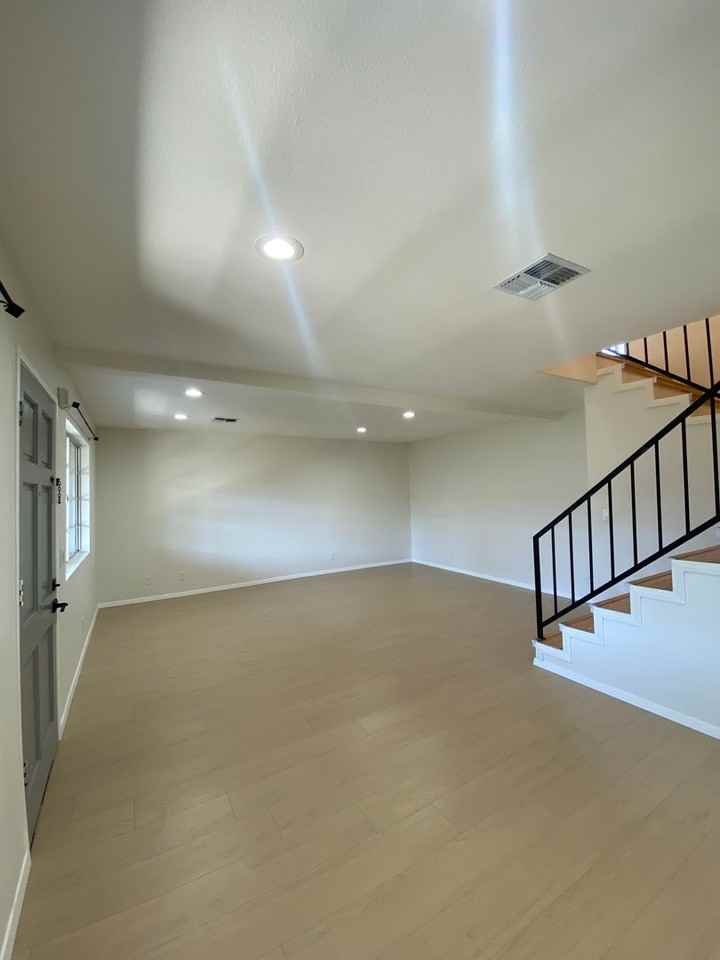 20772 Arline Ave - Photo 3 of 25