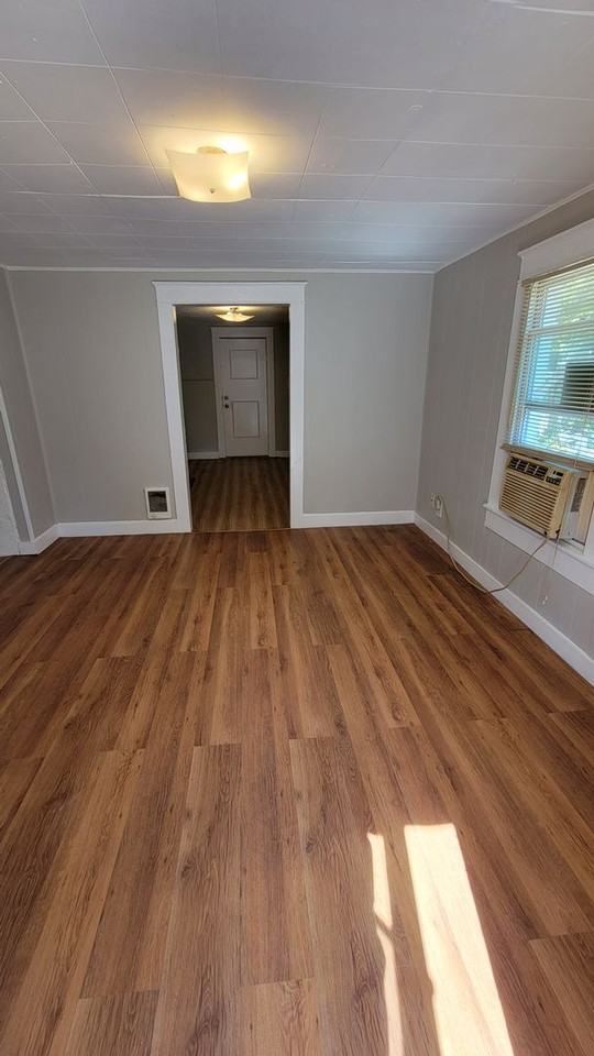 1011 W Elm Arc - Photo 6 of 13