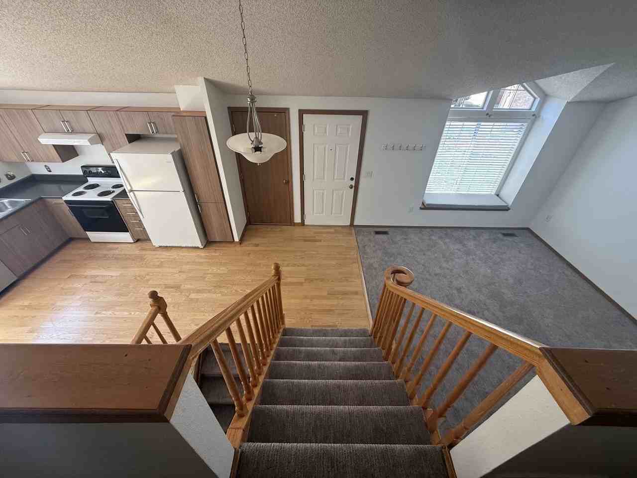 3969 Hilary Ct - Photo 6 of 37