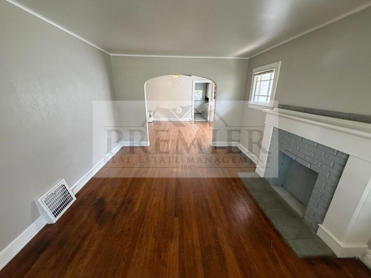 5607 Virginia Ave - Photo 3 of 18