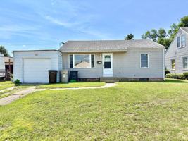 featured image of 811 Fairway St