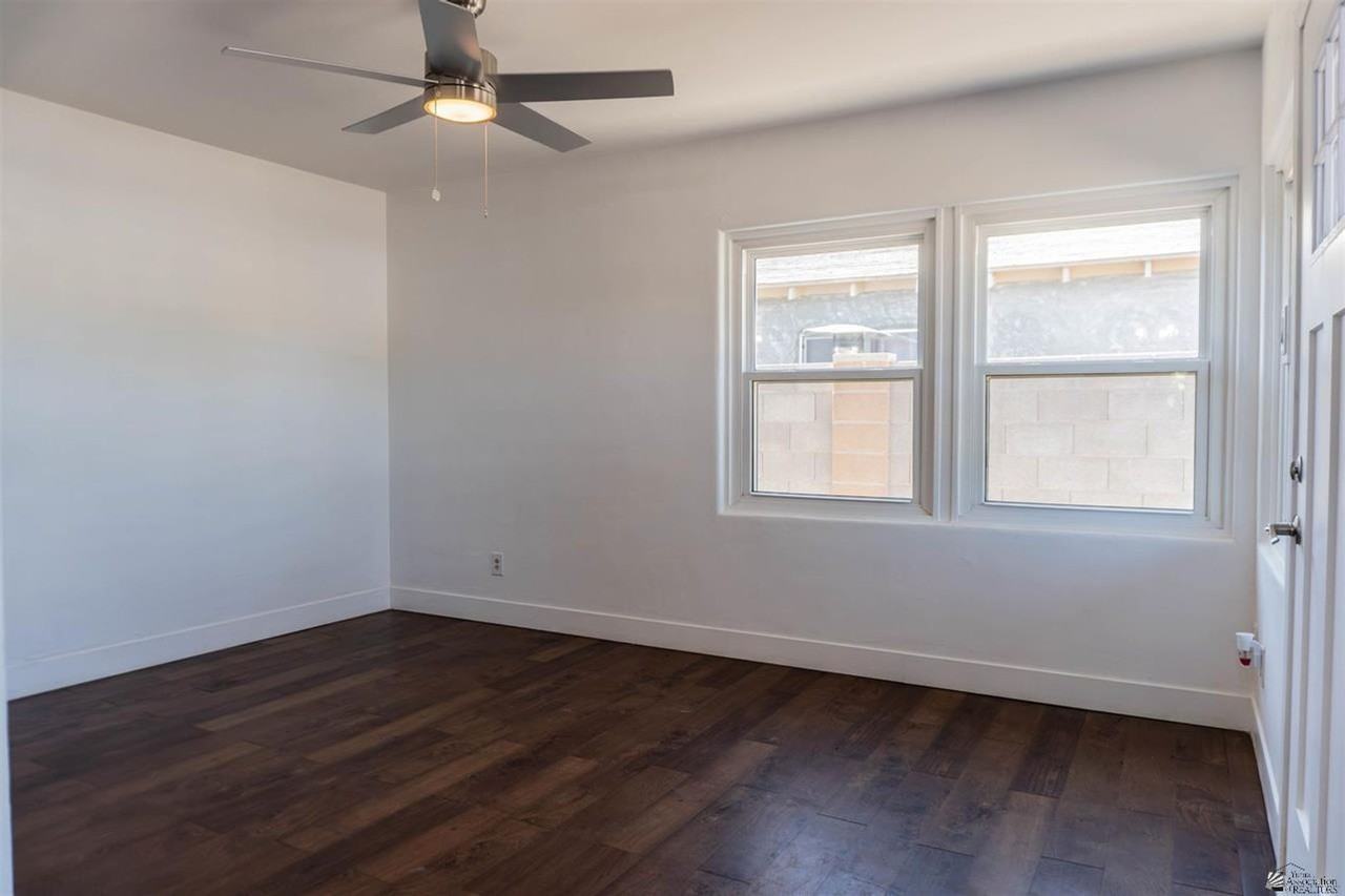 137 N Magnolia Ave - Photo 2 of 26