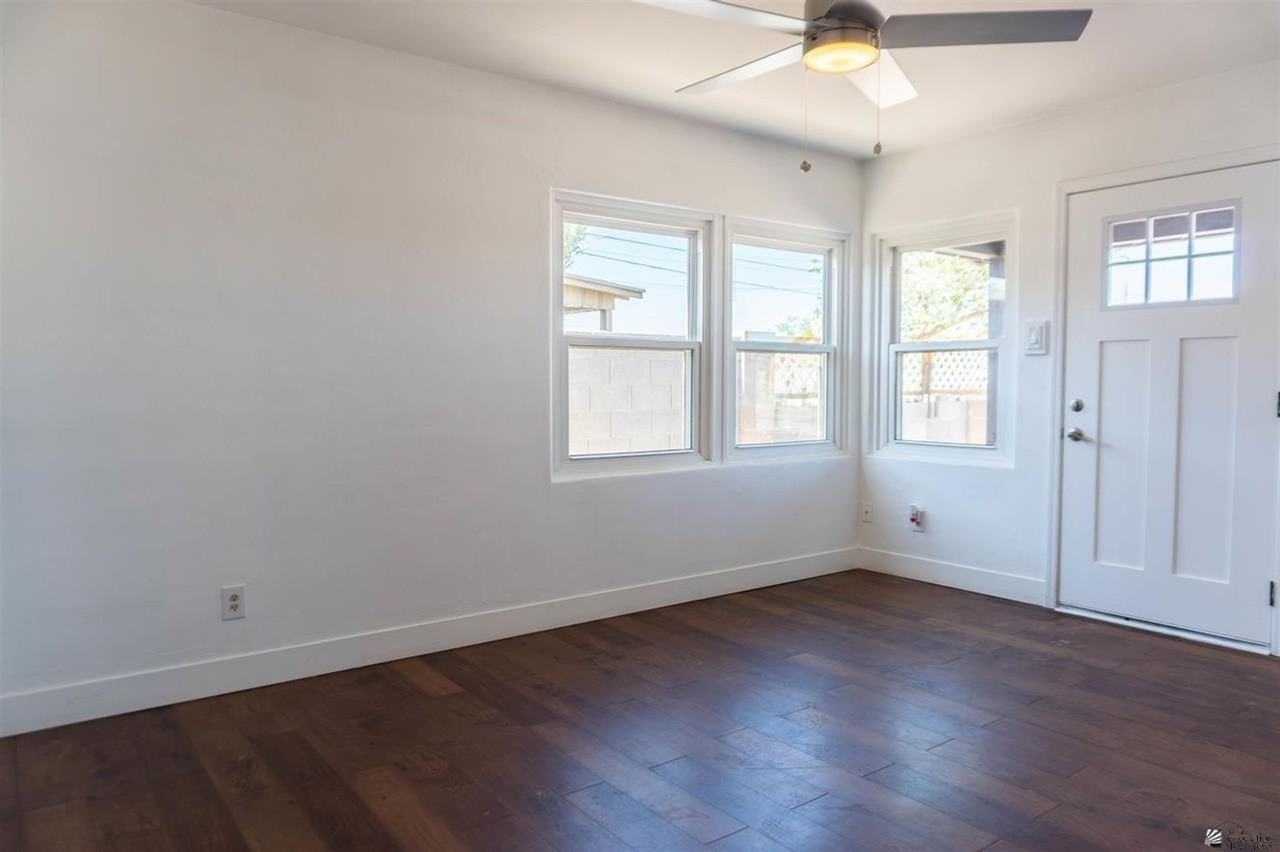 137 N Magnolia Ave - Photo 3 of 26