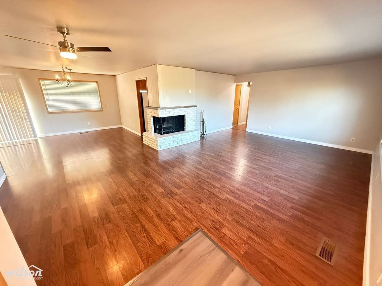 2701 1/2 W Lincoln Ave - Photo 2 of 19