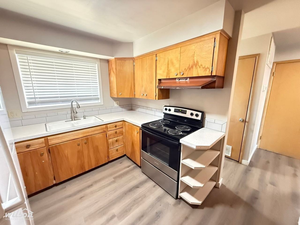 2701 1/2 W Lincoln Ave - Photo 6 of 19