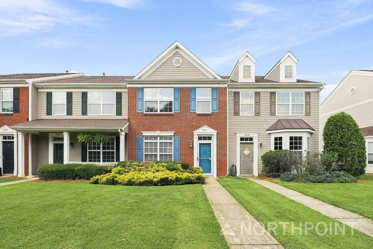 9311 Greenheather Dr