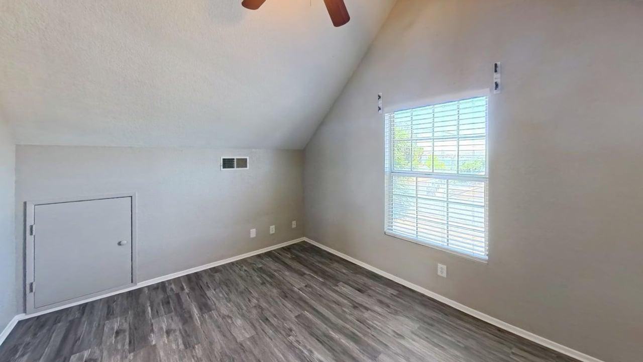 17339 Akley St - Photo 7 of 11