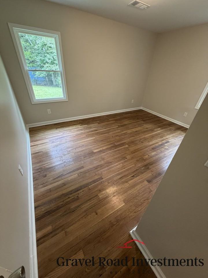 1302 Crescent Ridge Rd Ne - Photo 7 of 16