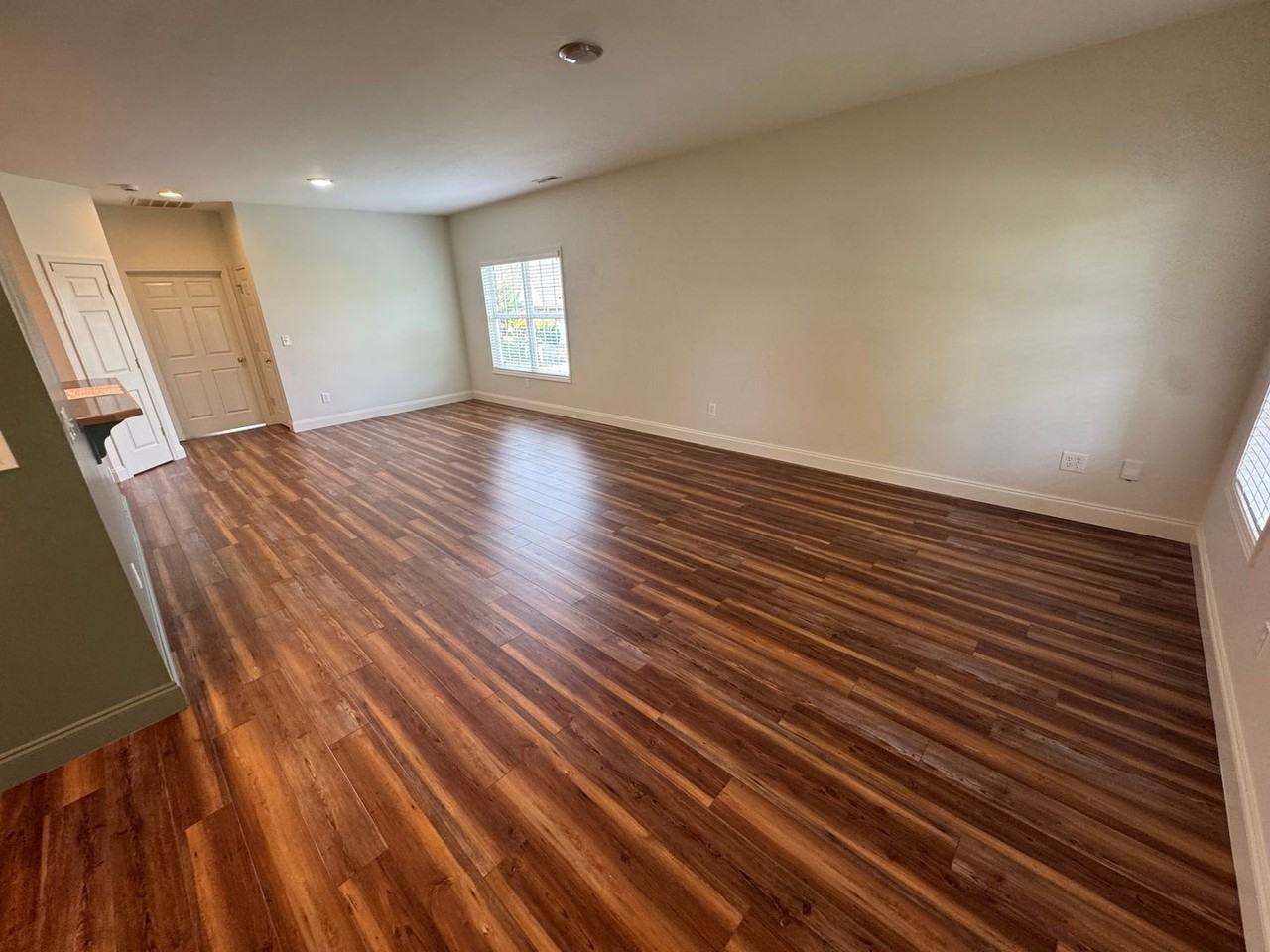 111 Hatleyberry St - Photo 4 of 33