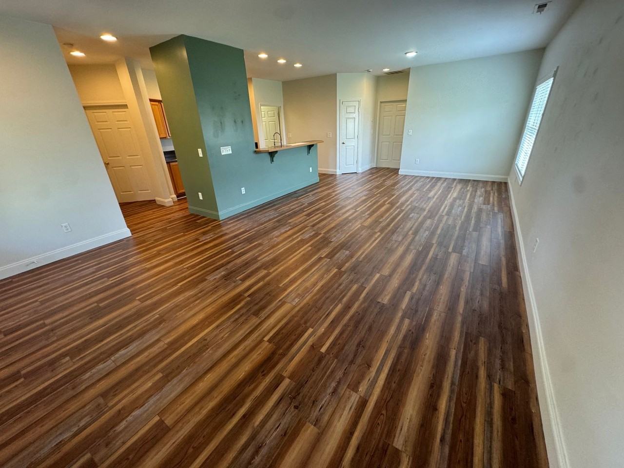 111 Hatleyberry St - Photo 5 of 33