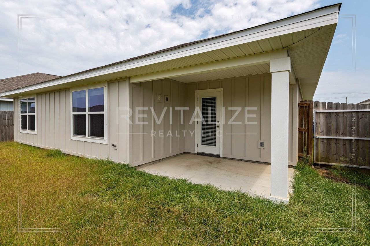 21962 Aleutian Ave - Photo 4 of 50