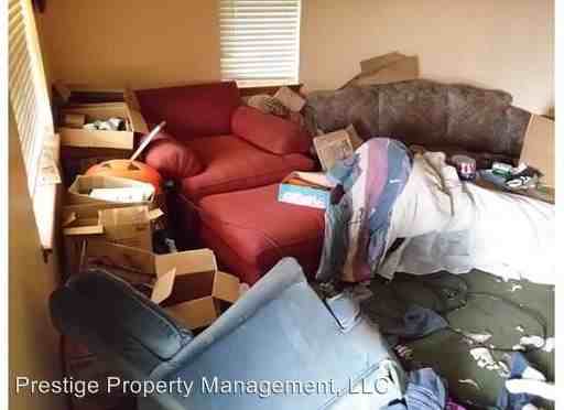 414 S Van Buren Ave - Photo 3 of 11