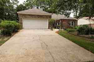 featured image of 105 Ventura Cir