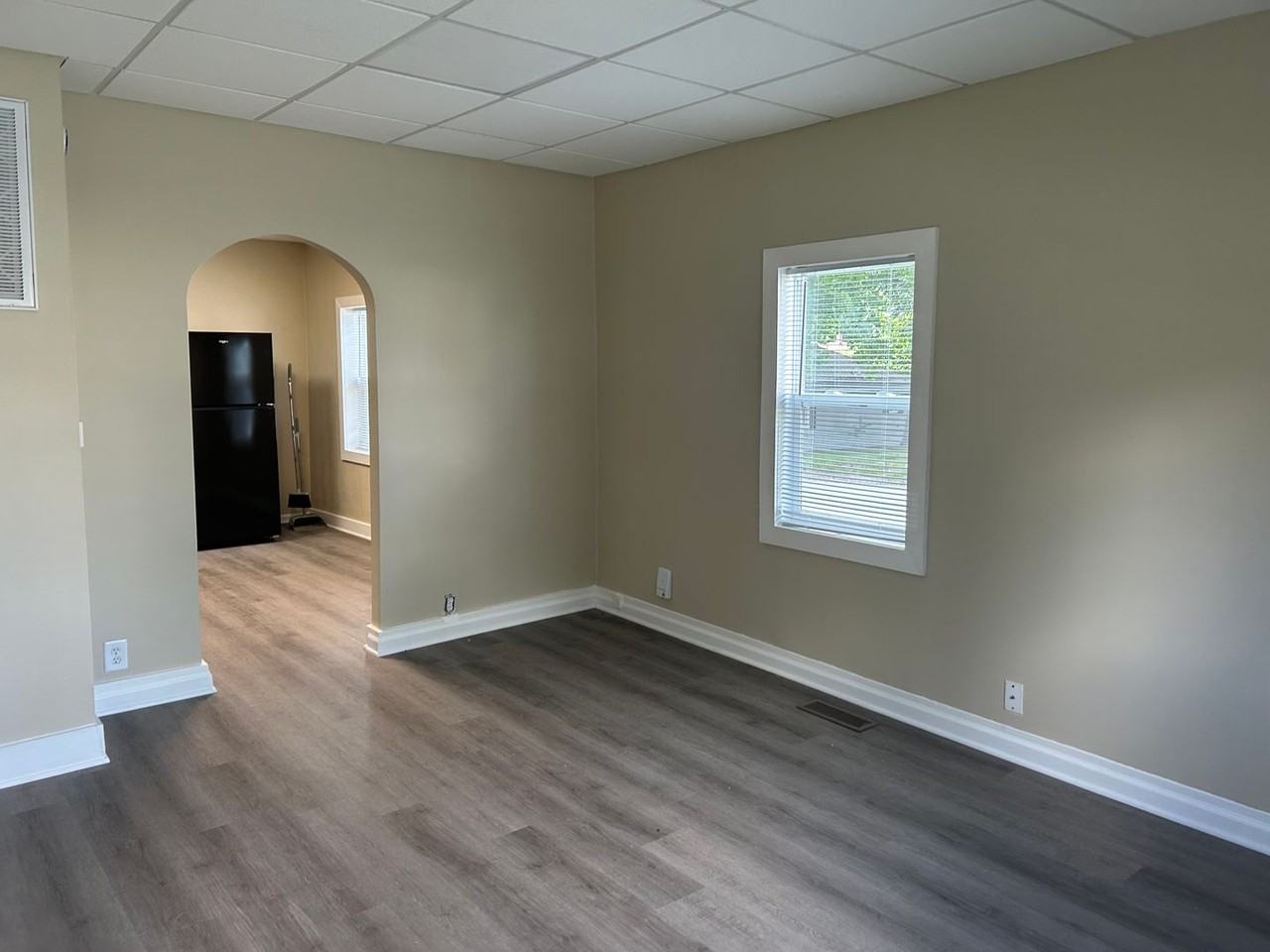 200 S High St - Photo 3 of 13