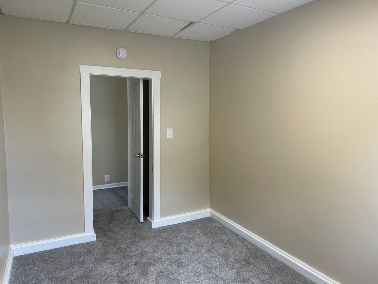 200 S High St - Photo 6 of 13