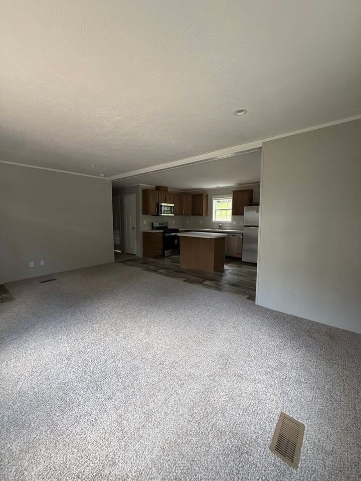 4918 Greenwood Ln - Photo 5 of 20