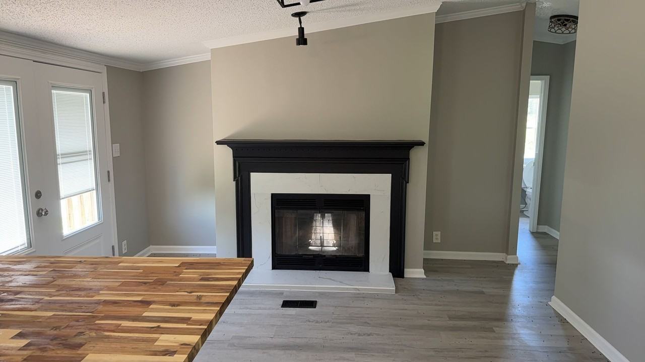 234 Clarks Landing Rd - Photo 3 of 9