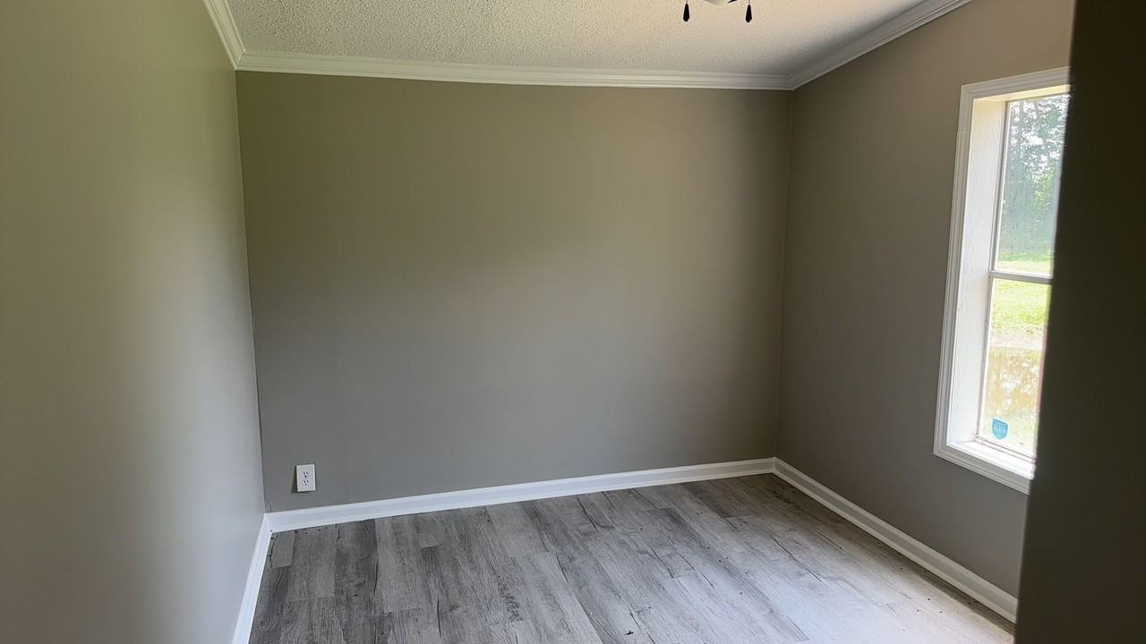 234 Clarks Landing Rd - Photo 5 of 9
