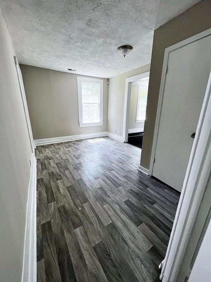 328 N 13th St - Photo 4 of 12