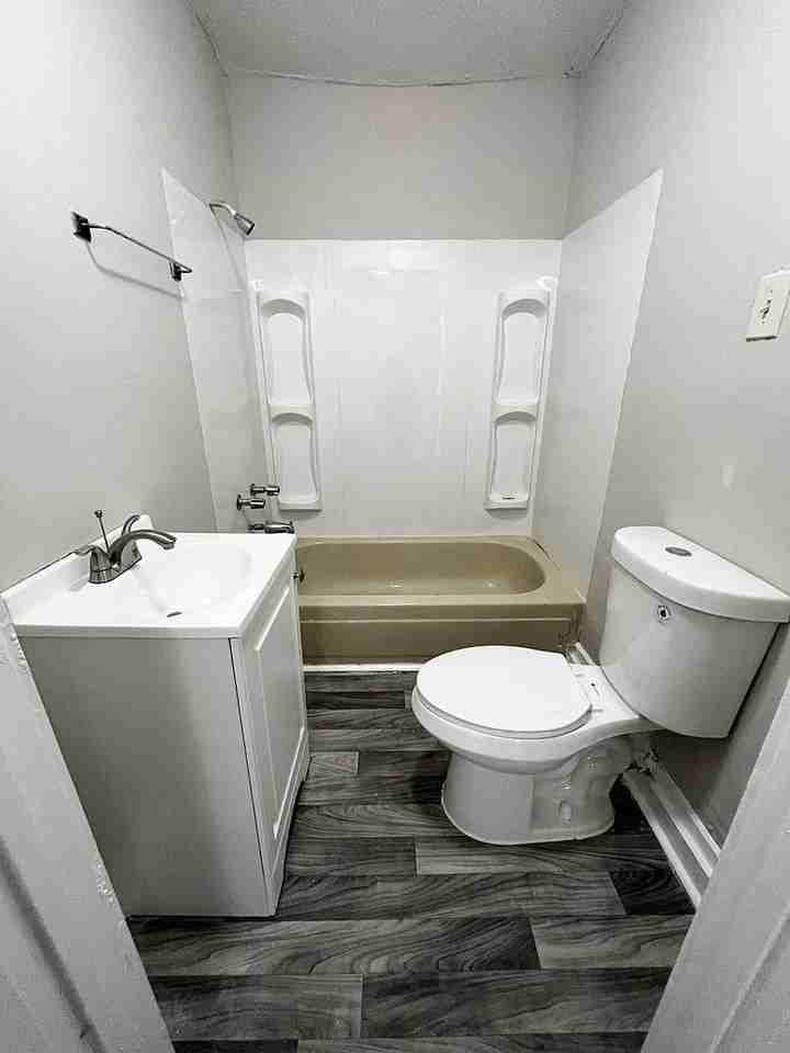 328 N 13th St - Photo 6 of 12