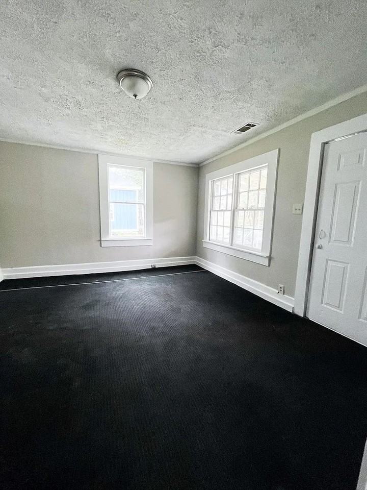 328 N 13th St - Photo 7 of 12