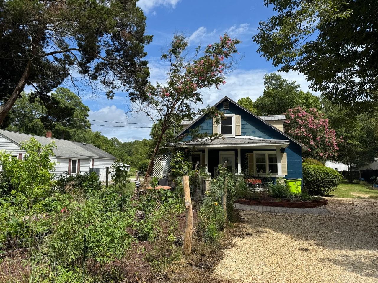 312 Beach St - Photo 2 of 27