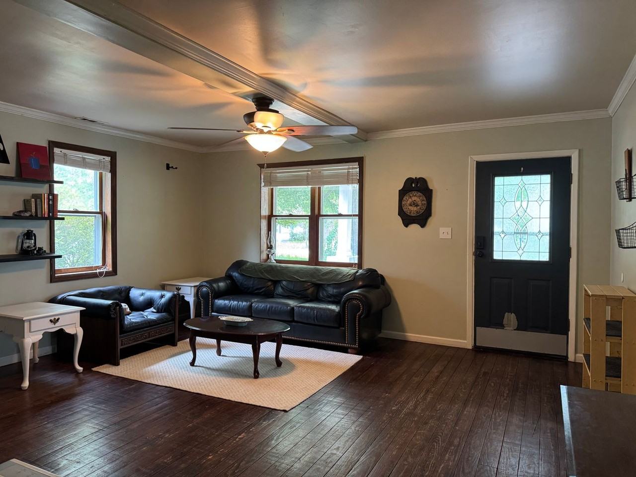312 Beach St - Photo 4 of 27