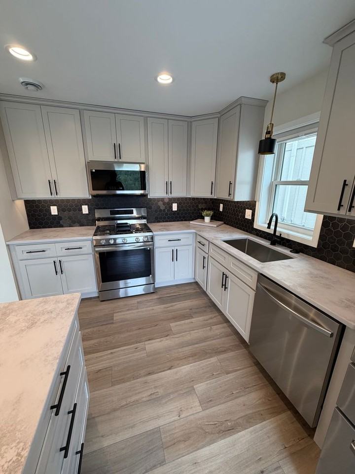 2102 Cottage Hill Cir - Photo 3 of 21