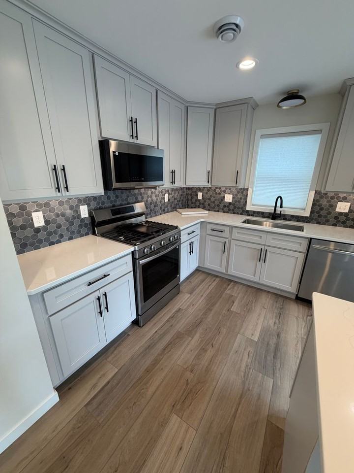 2104 Cottage Hill Cir - Photo 3 of 23