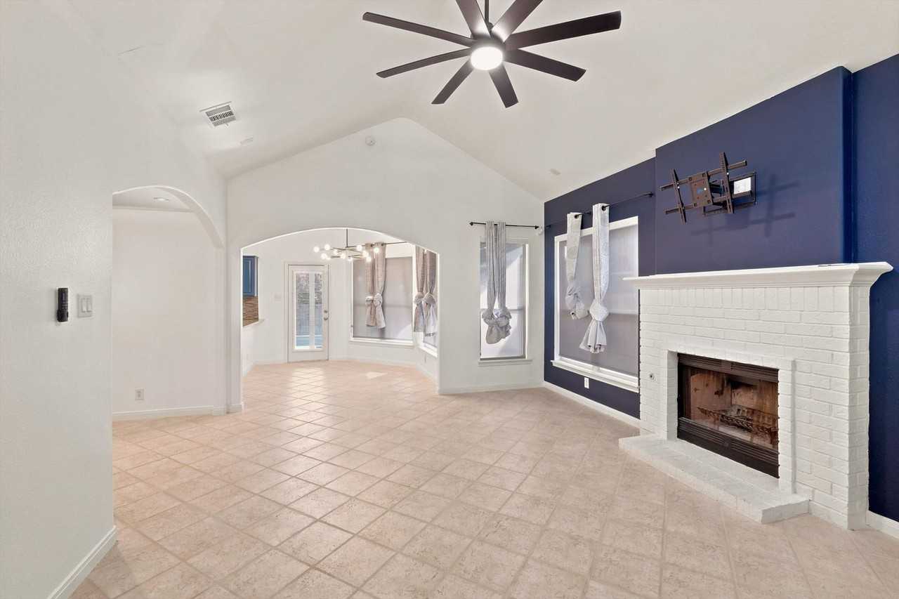 13623 Summer Glen Dr - Photo 5 of 29