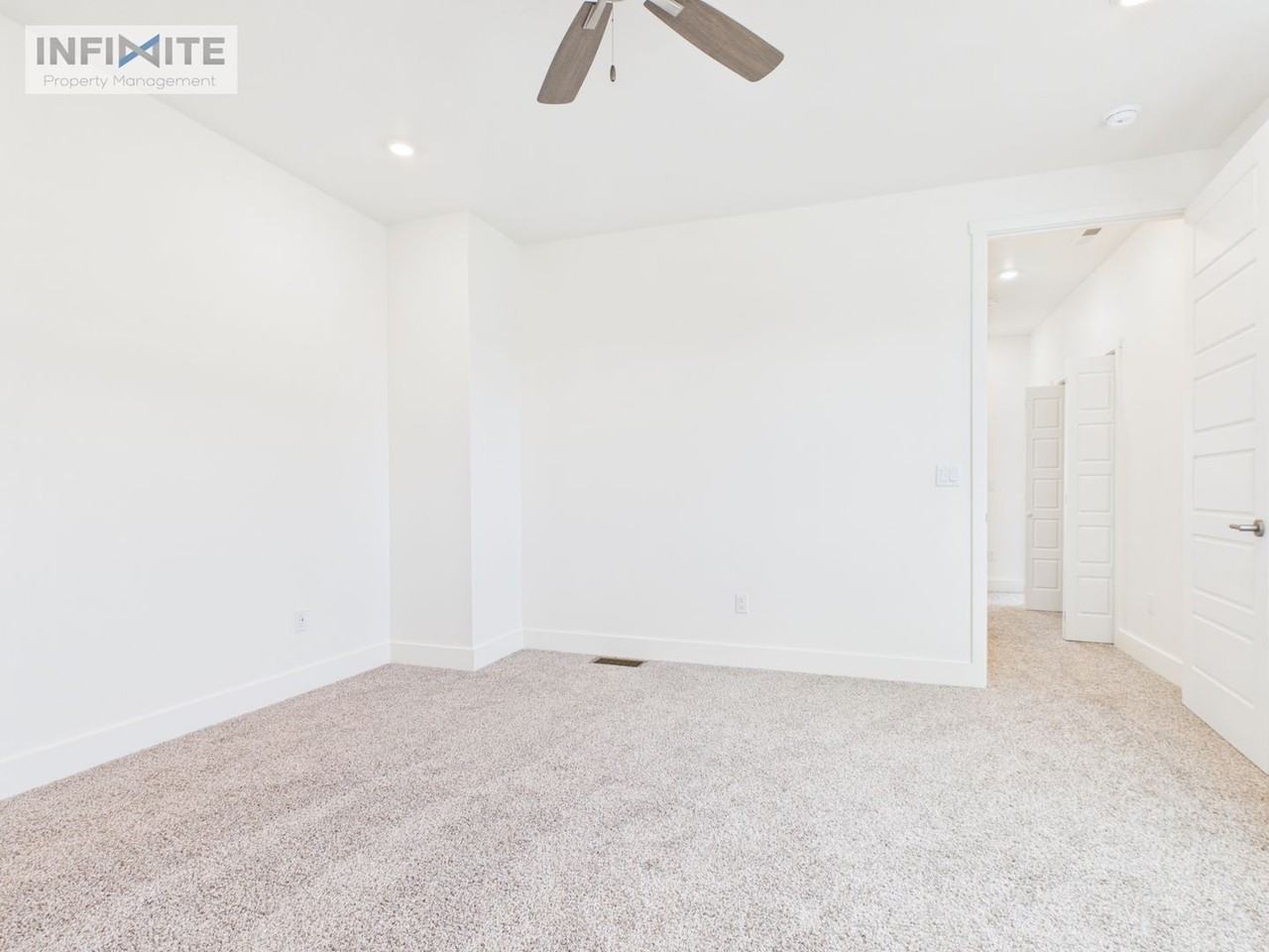 4814 Briarwood Ln - Photo 6 of 21