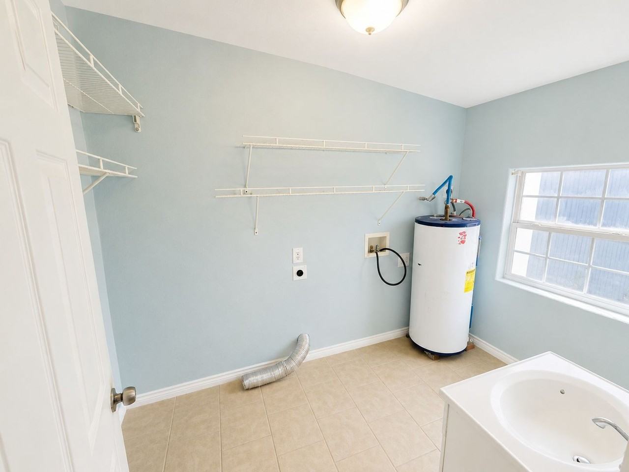 5403 Avenue Q 1/2 - Photo 7 of 13