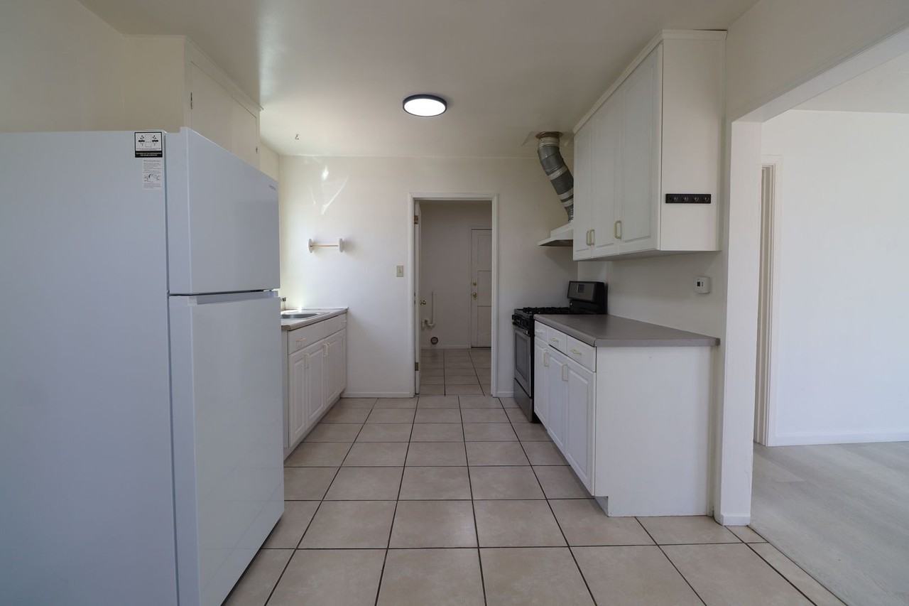 116 S Halcyon Rd - Photo 7 of 17