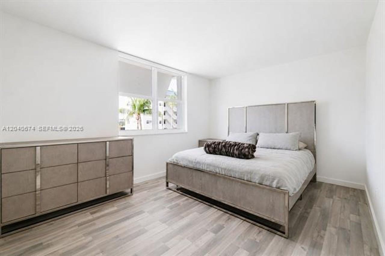 3745 Ne 171st St #27 - Photo 3 of 16