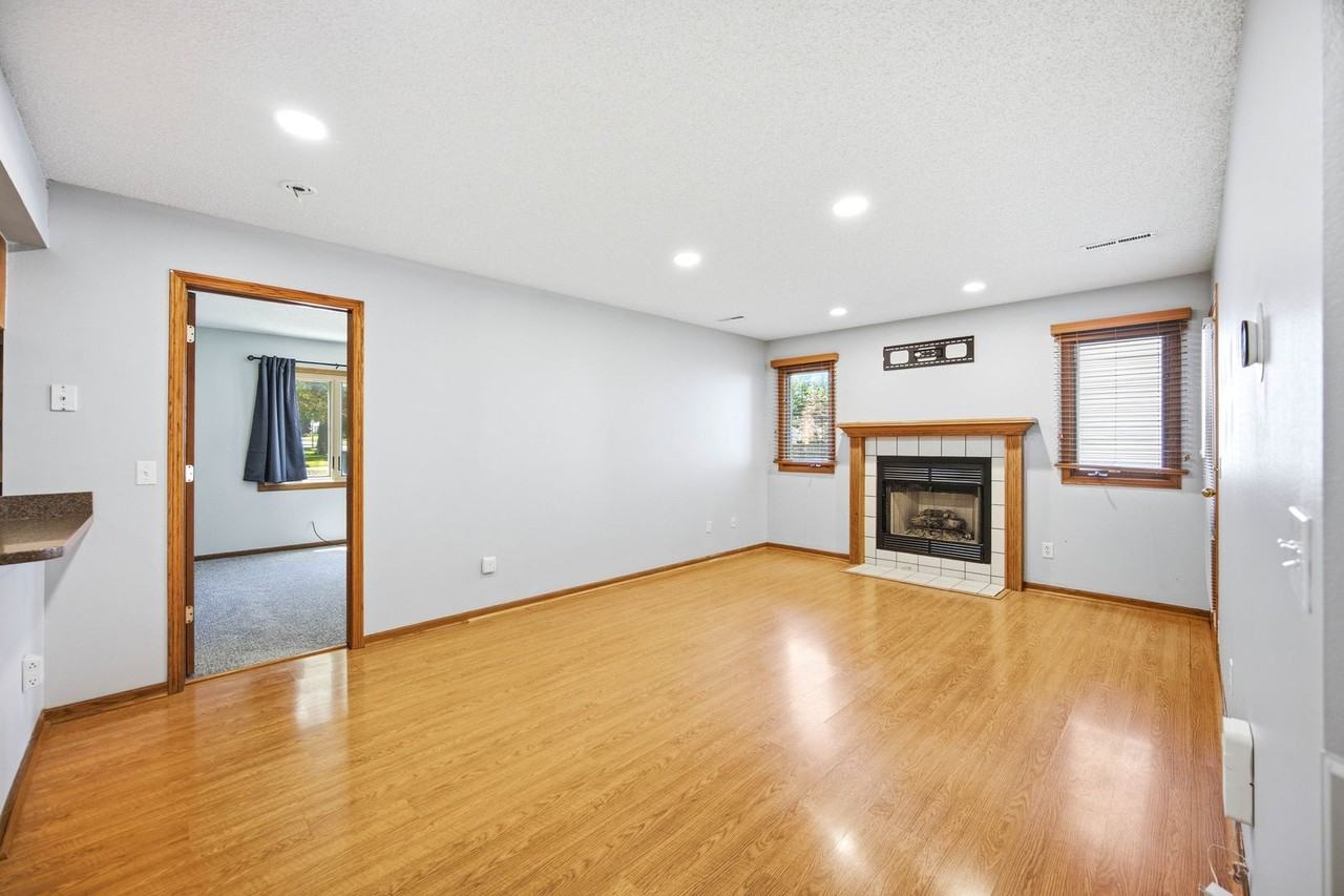 401 Se Lowell Dr #4 - Photo 4 of 50